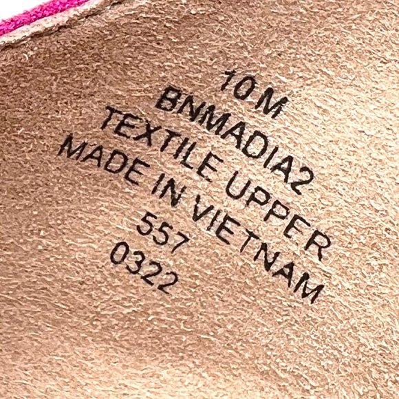 Bandolino Womens Size 10 Fuchsia Pink Faux Suede Microsuede Sandals Heels Shoes - Picture 13 of 13